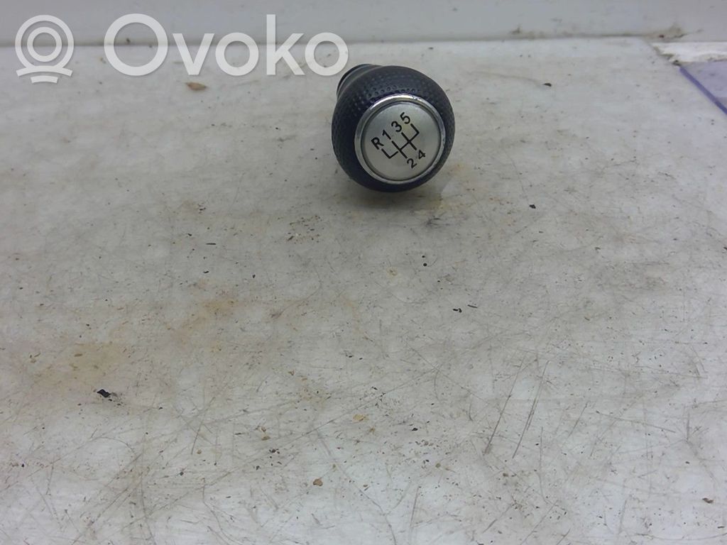 Volkswagen Golf IV Perilla/embellecedor de cuero de la palanca de cambios 