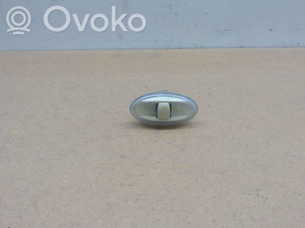 Front indicator light   00006325G3
