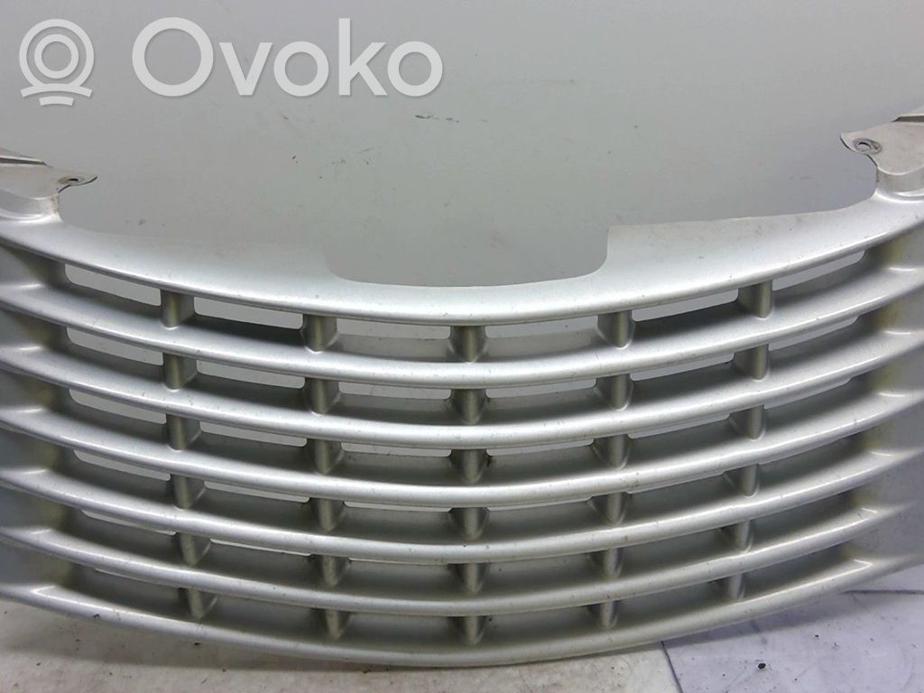 Front grill   5080979AA