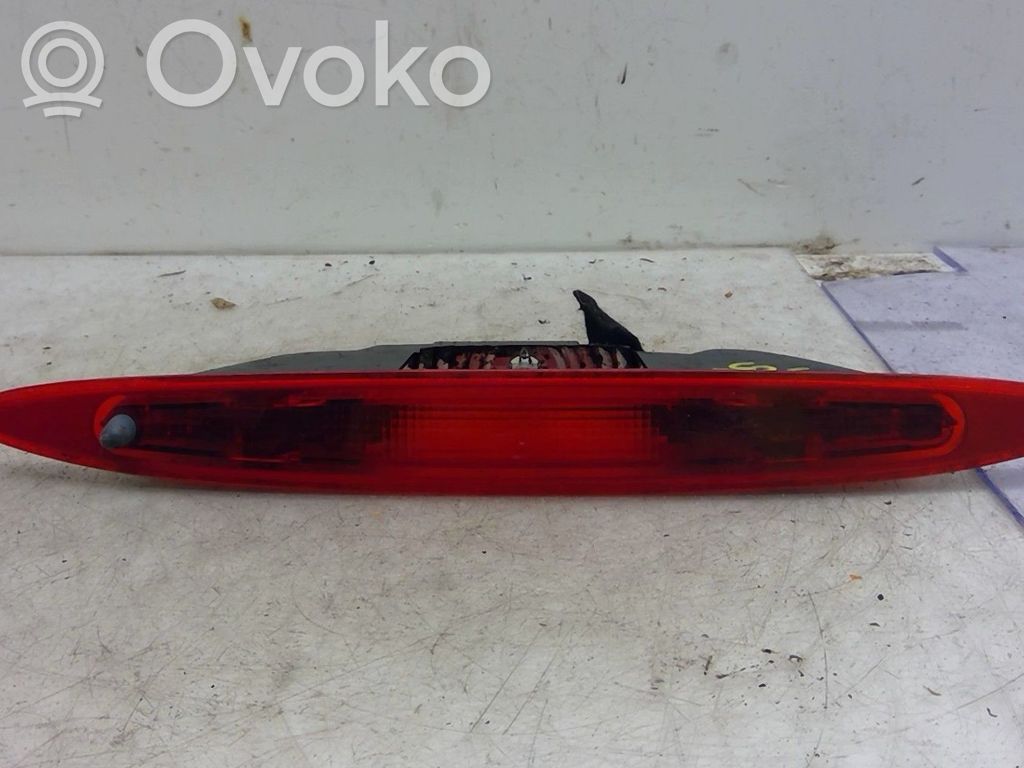 Renault Modus Third/center stoplight 
