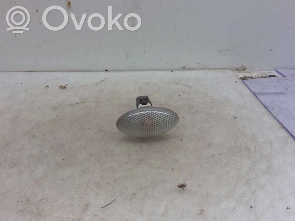 Citroen C5 Front indicator light 