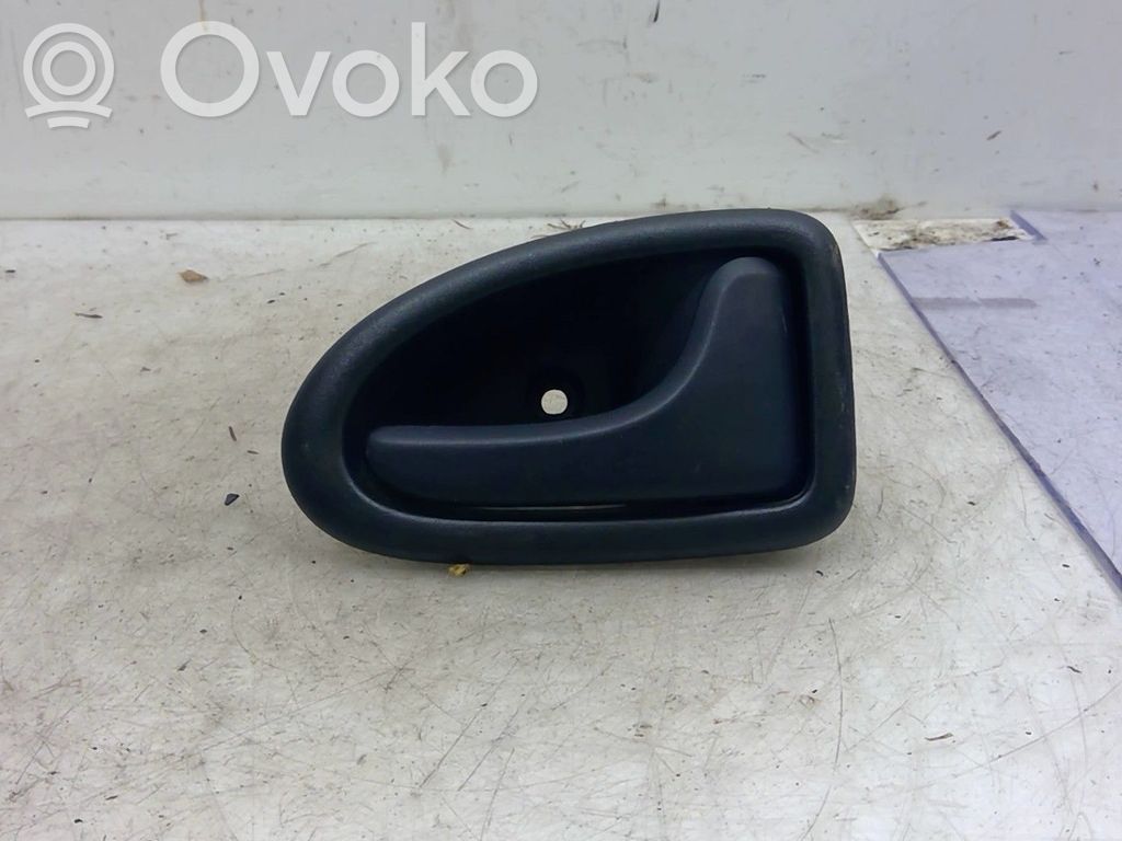 Renault Clio II Manecilla interna puerta trasera 