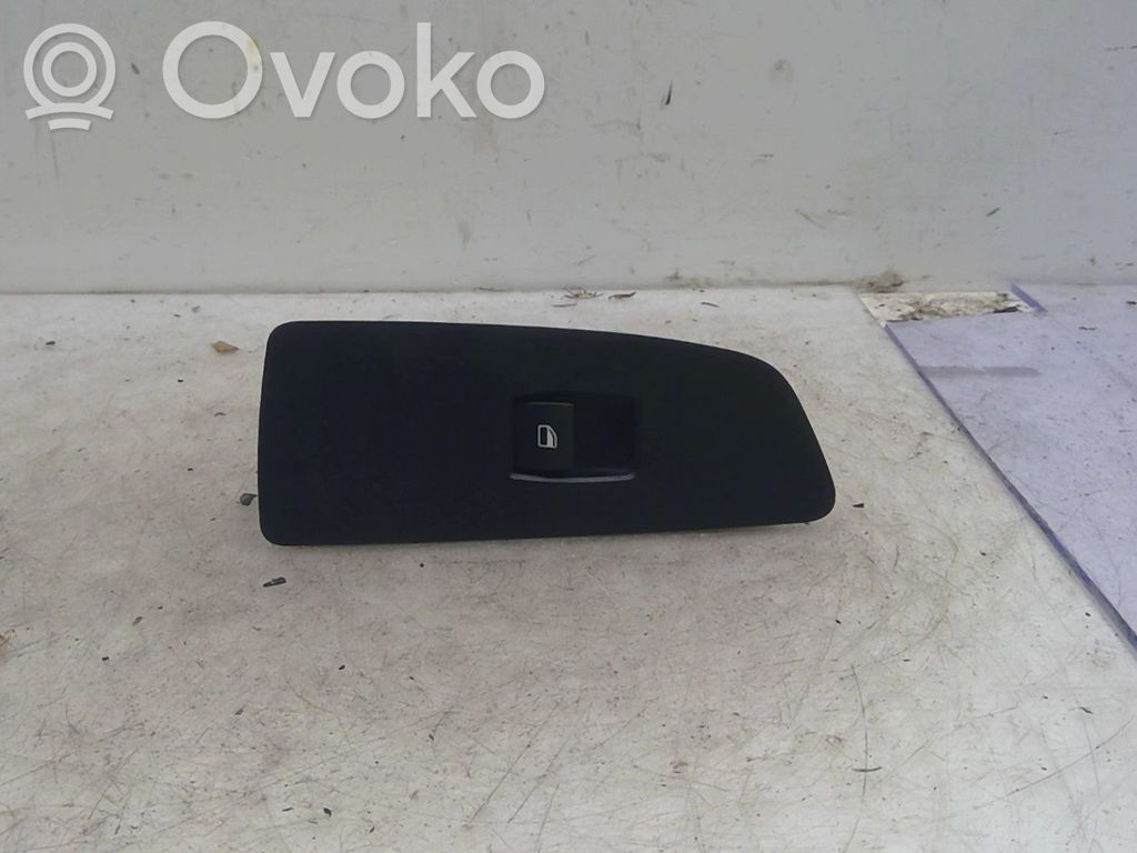 BMW 1 E81 E87 Electric window control switch 