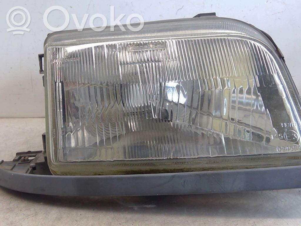 Scheinwerfer   7701034147