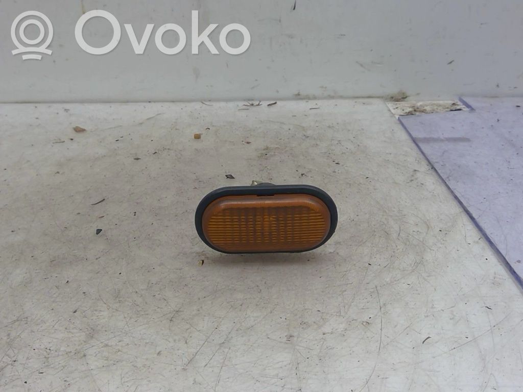 Front indicator light   7701047516