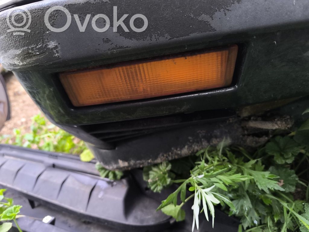 Front fender indicator light
