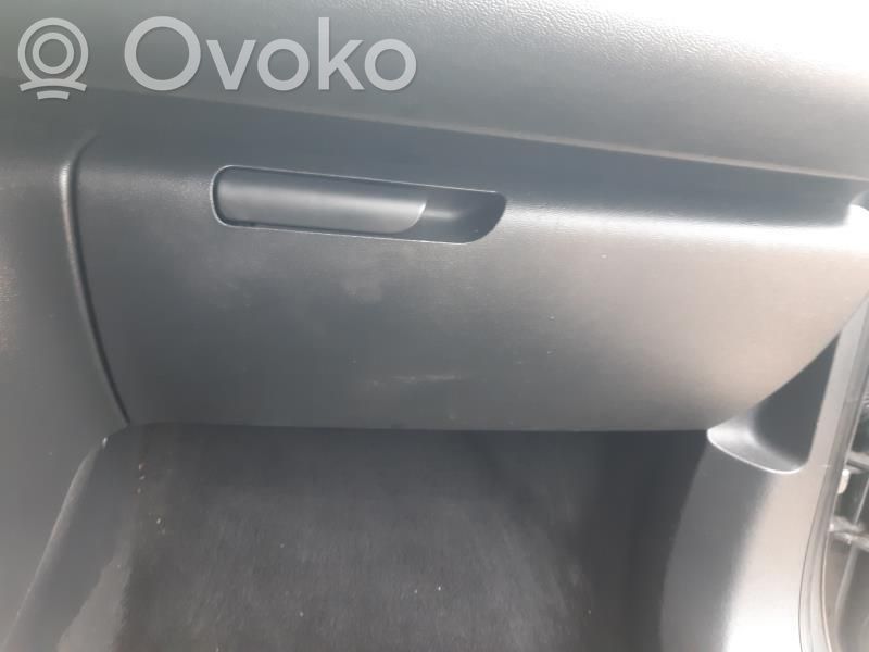 Citroen C5 Daiktadėžės (bordačioko) komplektas 