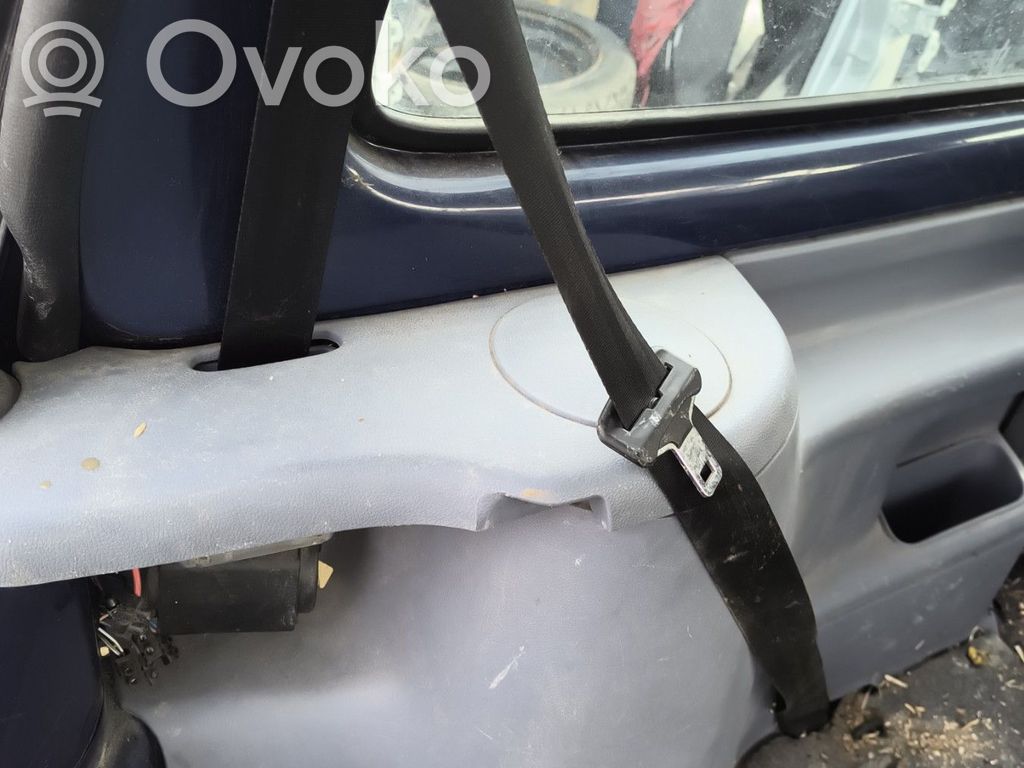 Renault Twingo I Cinturón trasero 