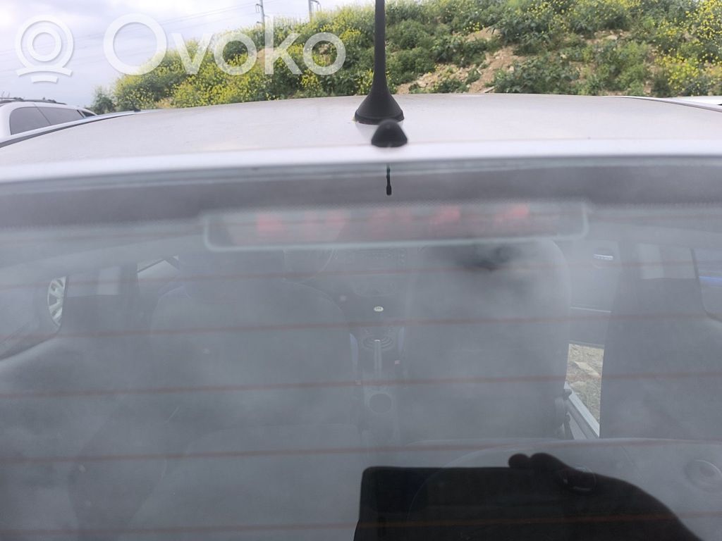 Citroen C2 Third/center stoplight 