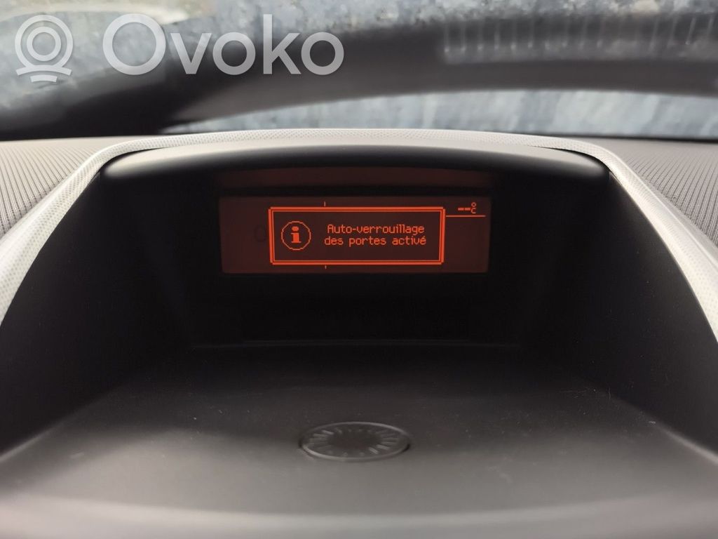 Peugeot 207 Screen/display/small screen 