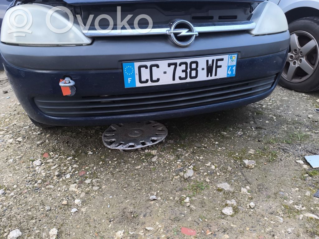 Opel Corsa C Parachoques delantero 