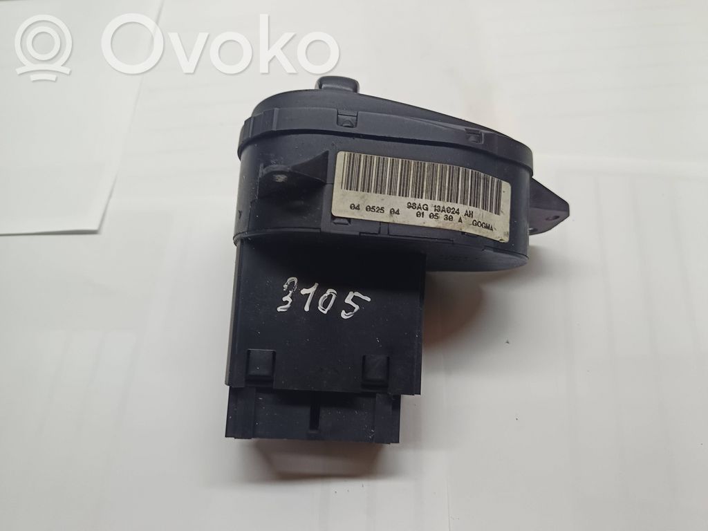 Ford Focus Light switch 