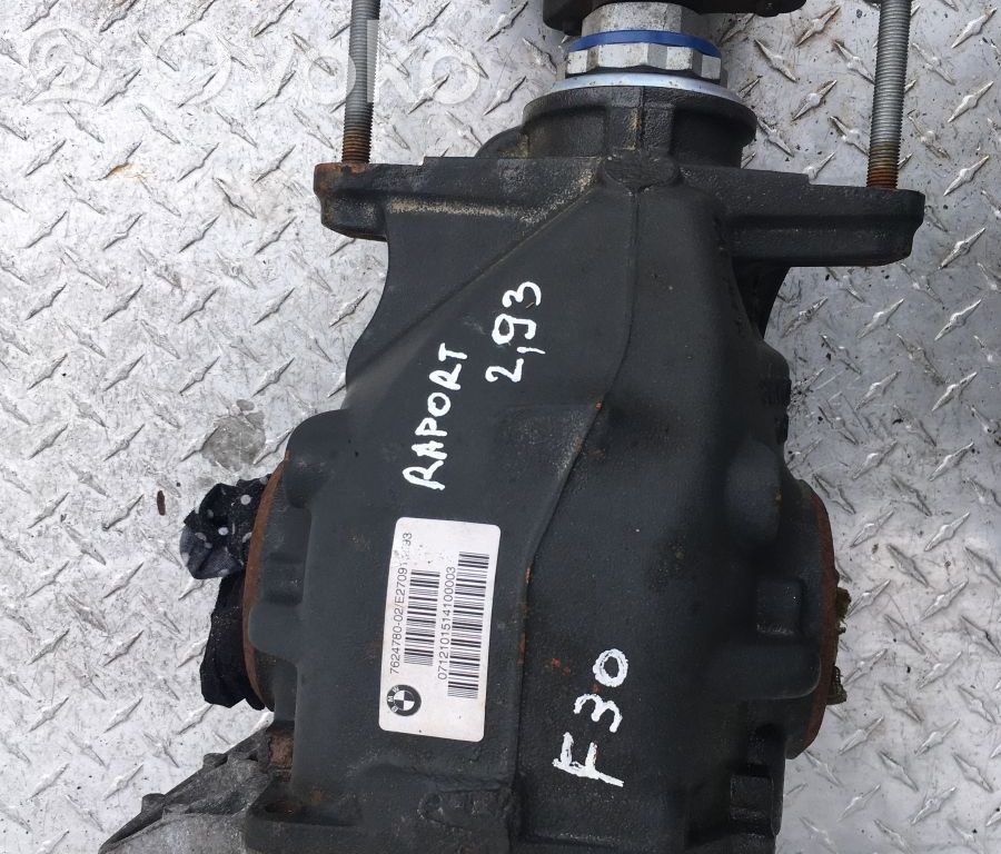BMW 3 F30 F35 F31 Takatasauspyörästö 