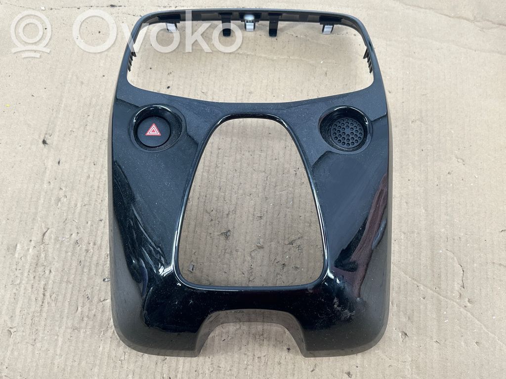 Citroen C1 Ramă centrală panou bord 