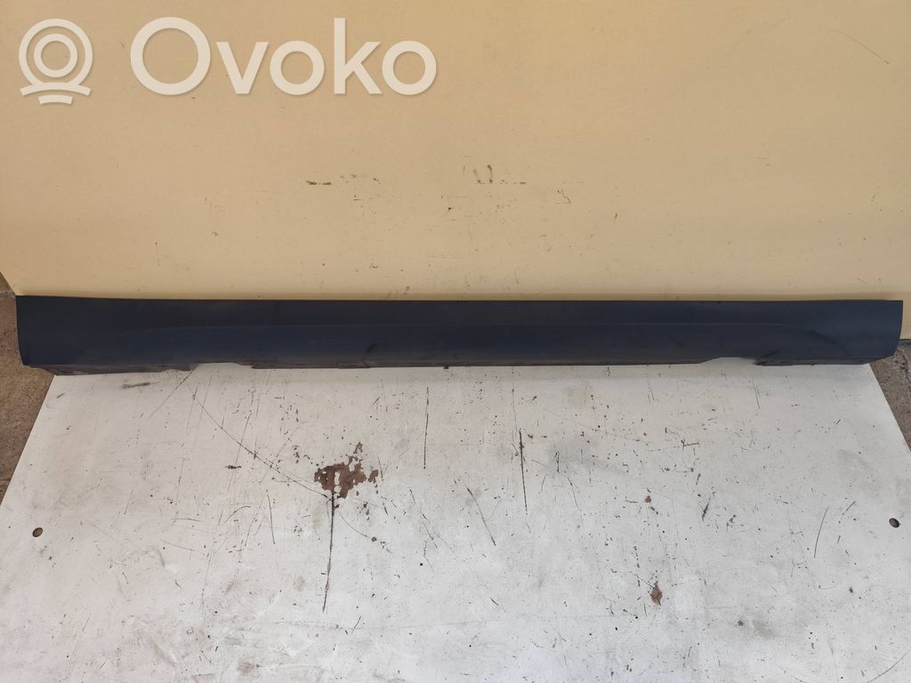 BMW X1 E84 Sill 