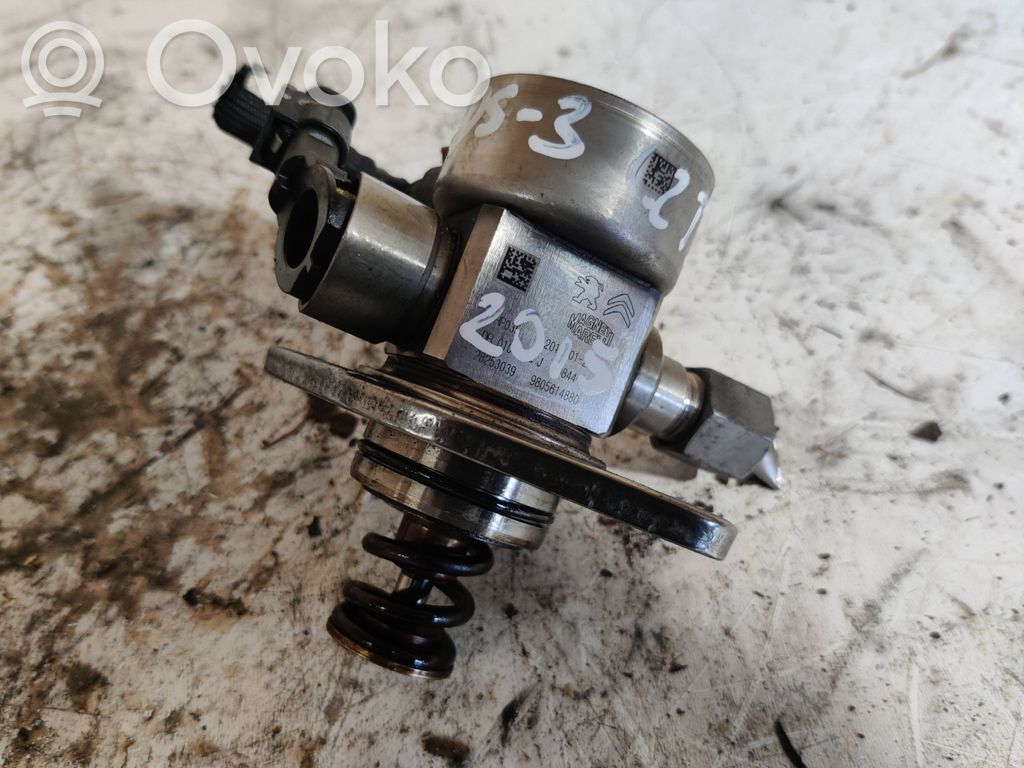 Citroen DS3 Polttoaineen ruiskutuksen suurpainepumppu 