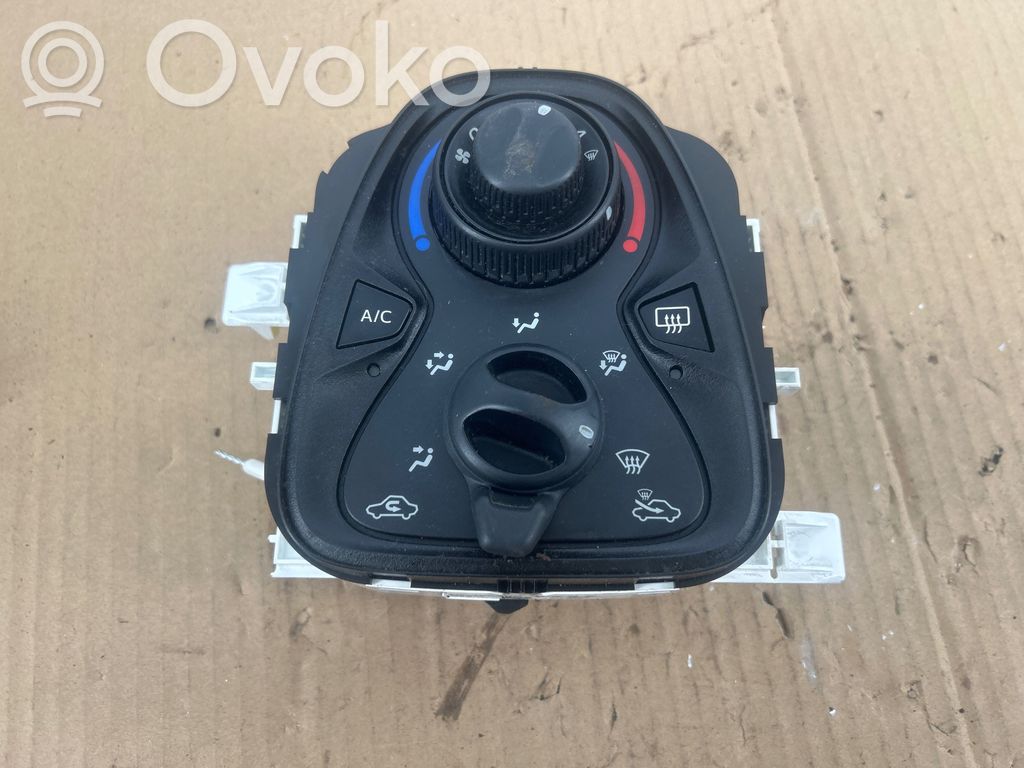 Climate control unit   B000737077,E1068118