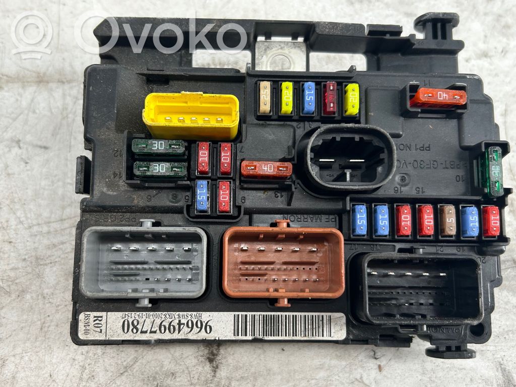 Citroen DS3 Fuse module 