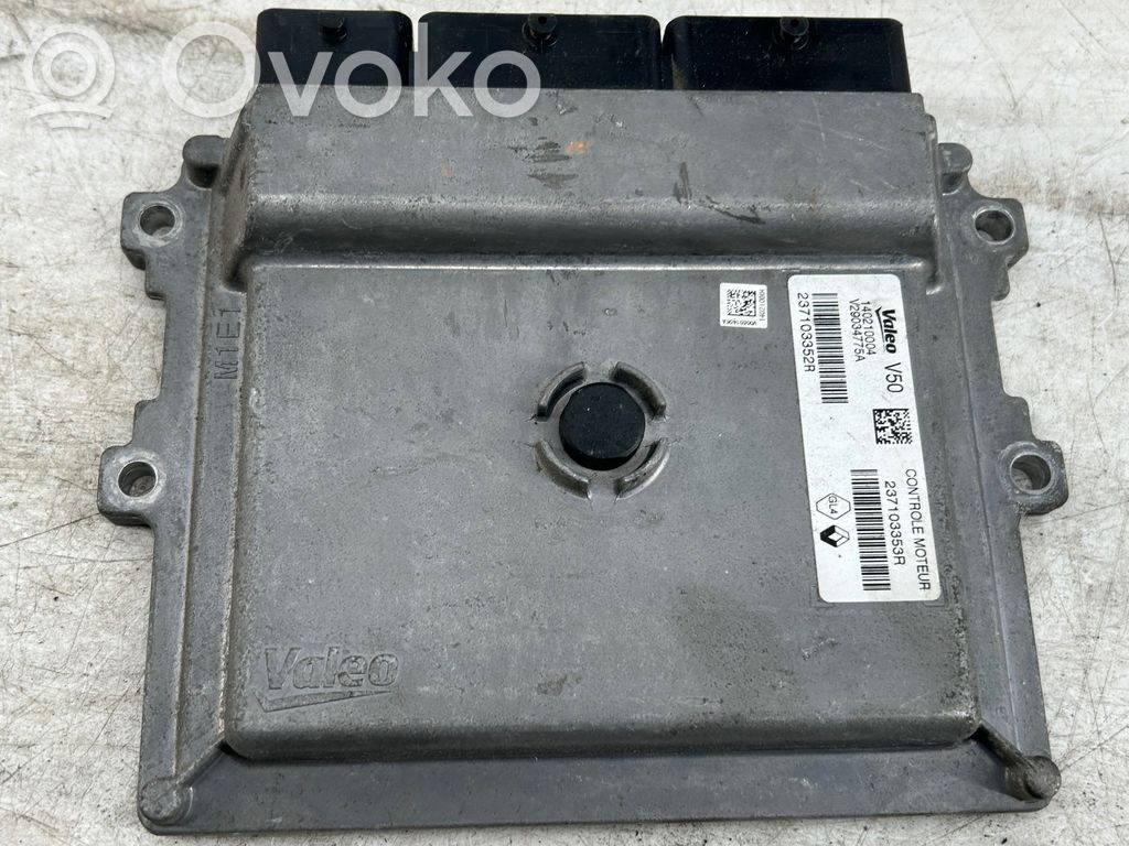 Renault Clio IV Engine control unit/module 