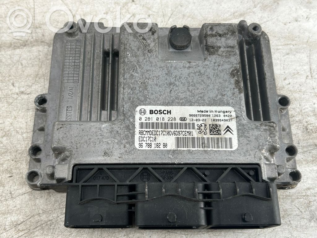Peugeot 308 Engine control unit/module 