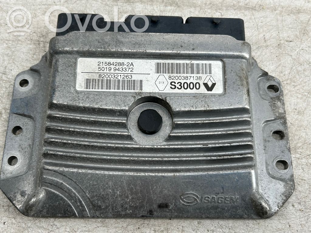 Engine control unit/module   215842882A,8200321263,8200387138