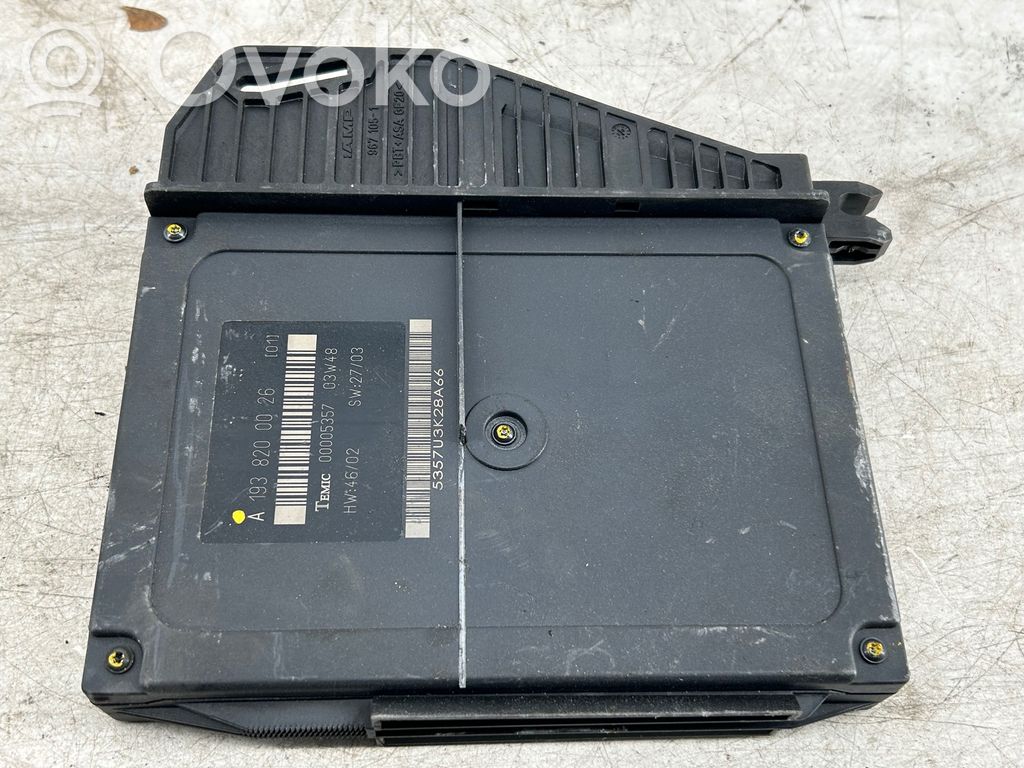 Chrysler Crossfire Central body control module 