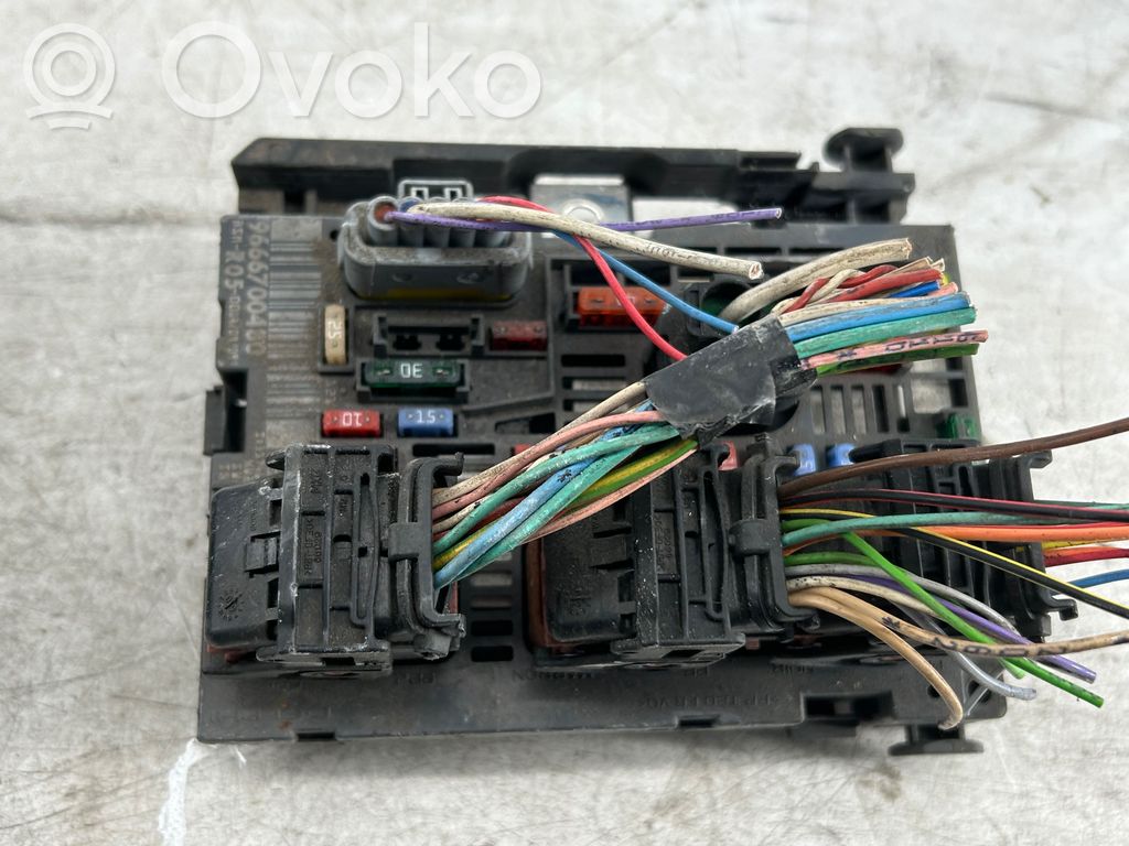 Peugeot 308 Fuse module 
