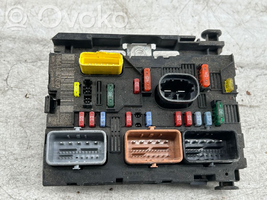 Citroen C4 Grand Picasso Fuse module 