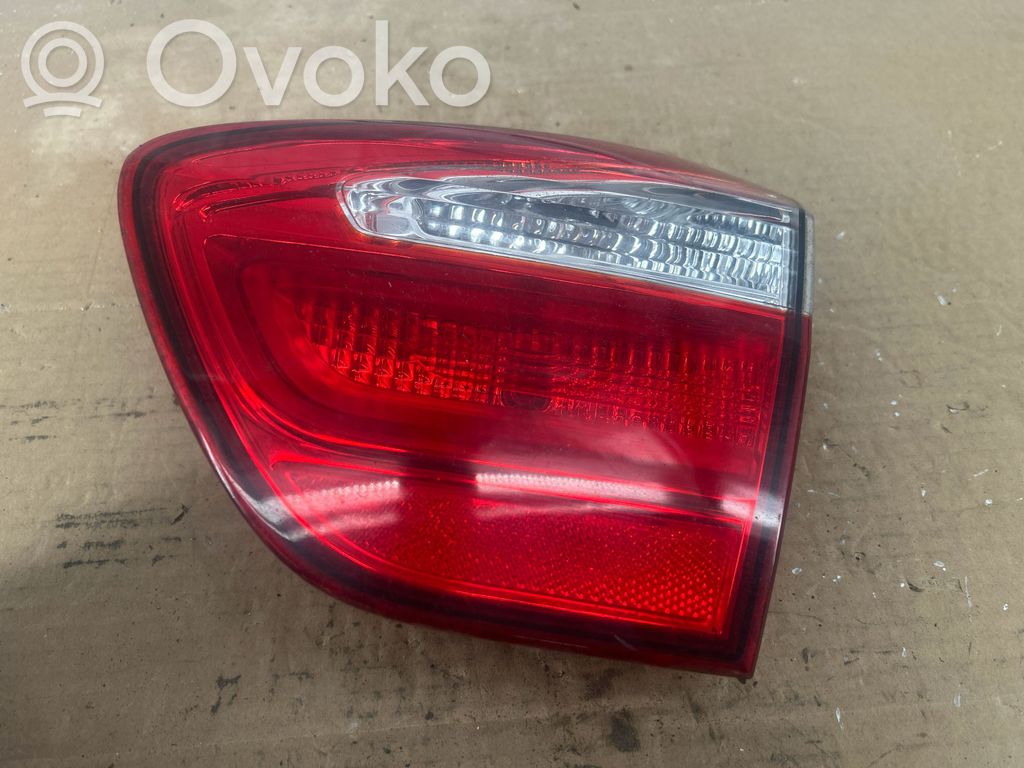 KIA Rio Takaluukun takavalot 