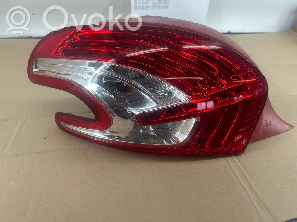 Peugeot 208 I Lampa tylna 