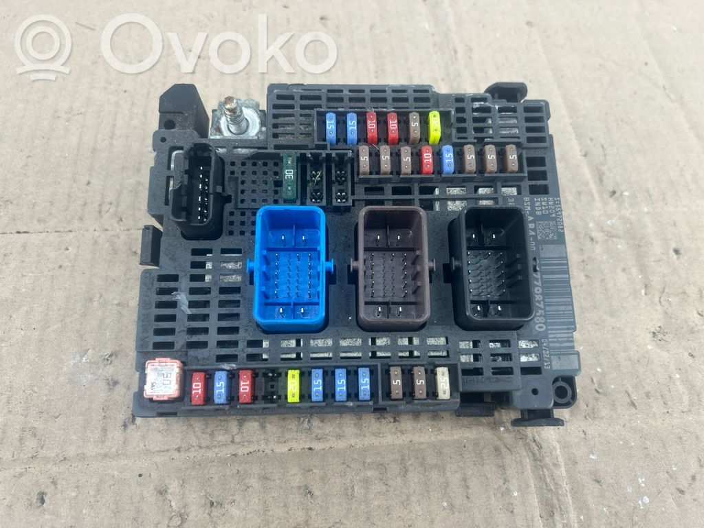 Citroen DS5 Fuse module 
