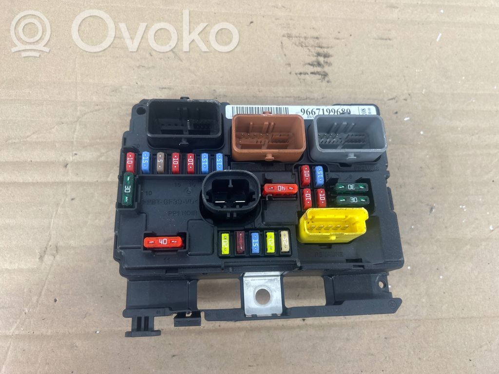 Citroen C3 Módulo de fusible 
