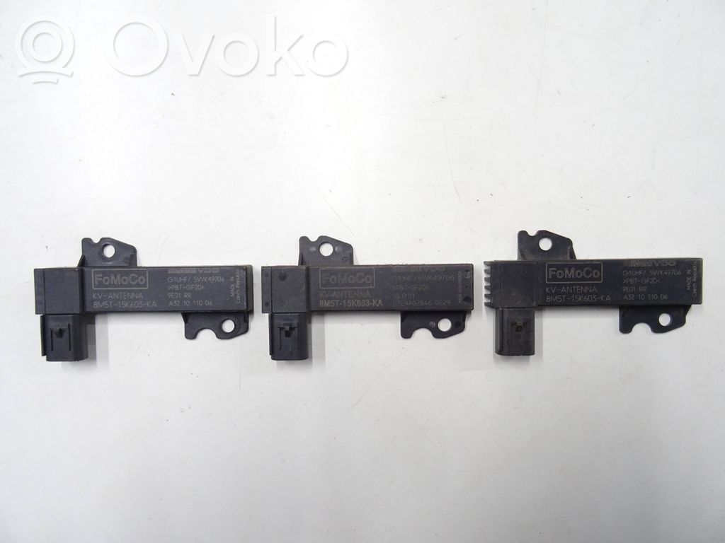Antenos stiprintuvas   5WK49706,8M5T15K603KA,032AA02846