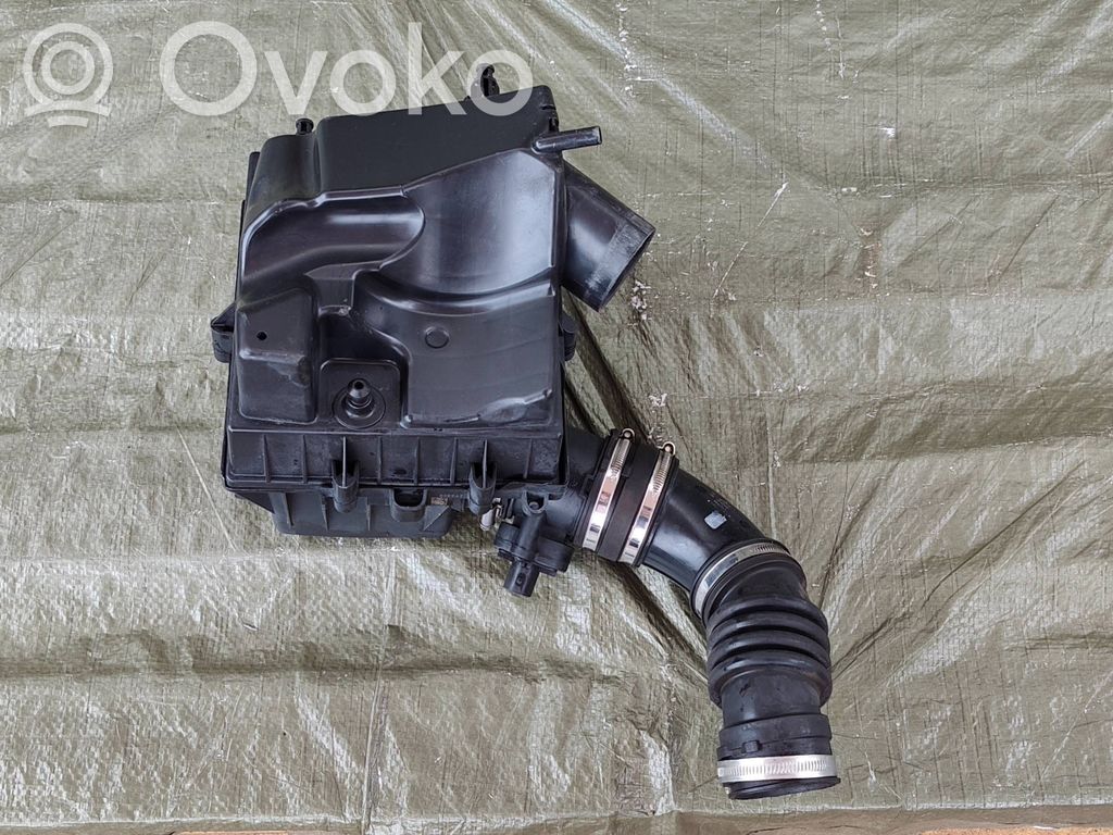 Opel Corsa E Caja del filtro de aire 
