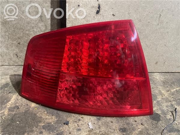 Lámpara de faros/luces traseros   4E0945095C