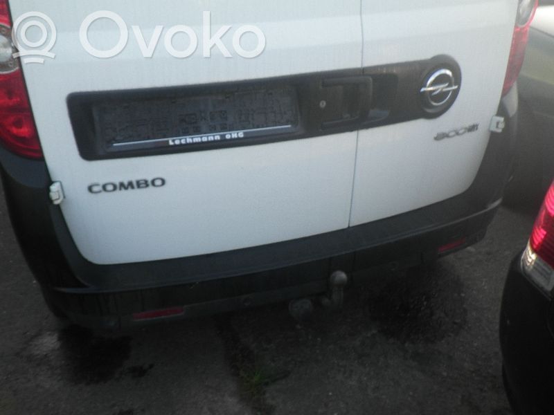 Opel Combo D Puskuri 