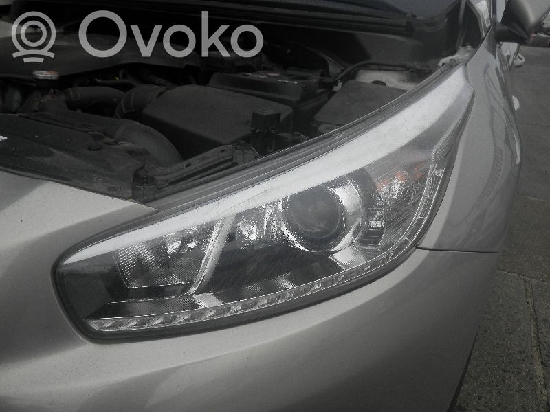 Headlight/headlamp   92101A2220