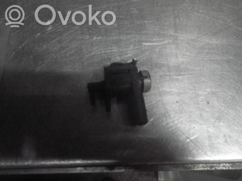 Anturi   1J0906283C