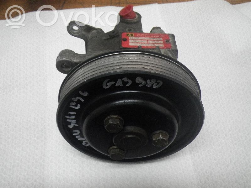 BMW 3 E36 Servopumpe 