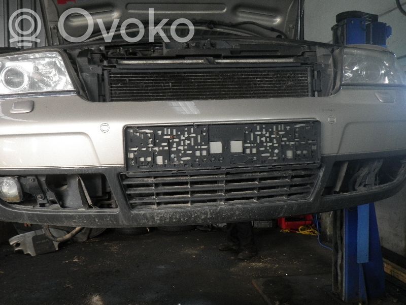 Audi A6 S6 C5 4B Parachoques delantero 