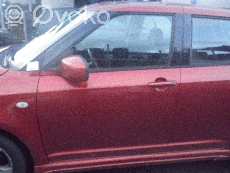 Suzuki Swift I Puerta delantera 