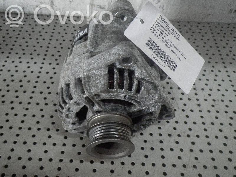 Opel Astra H Alternator 