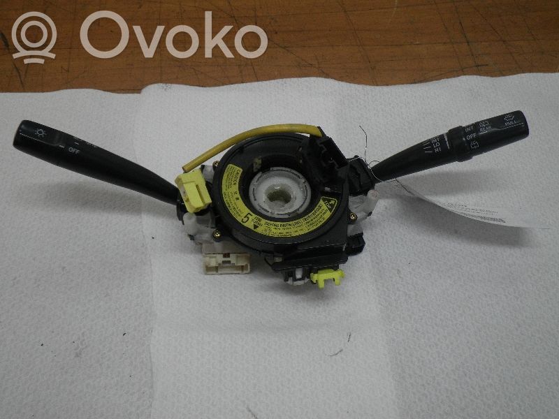 Toyota Corolla E110 Commodo, commande essuie-glace/phare 
