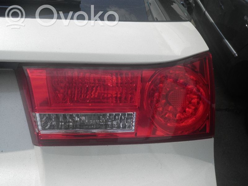 Honda Accord Galinis žibintas dangtyje 