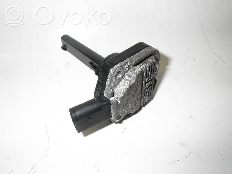 Sensor de nivel de aceite   06E907660