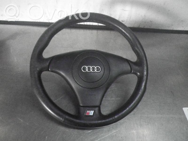 Audi A4 S4 B5 8D Ohjauspyörä 