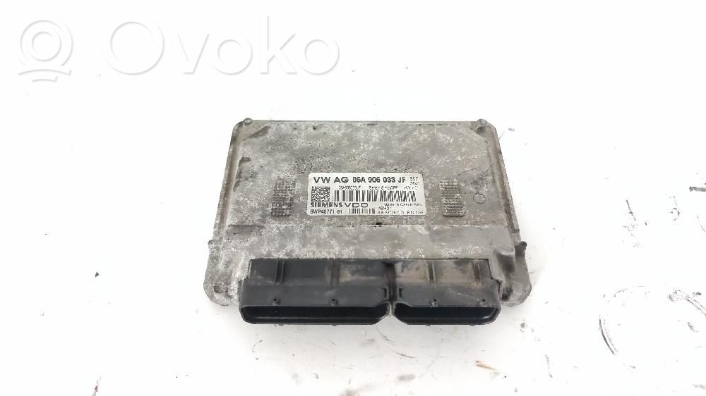 Volkswagen Golf VI Engine control unit/module 