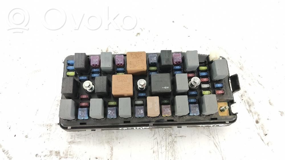 Opel Antara Juego de caja de fusibles 