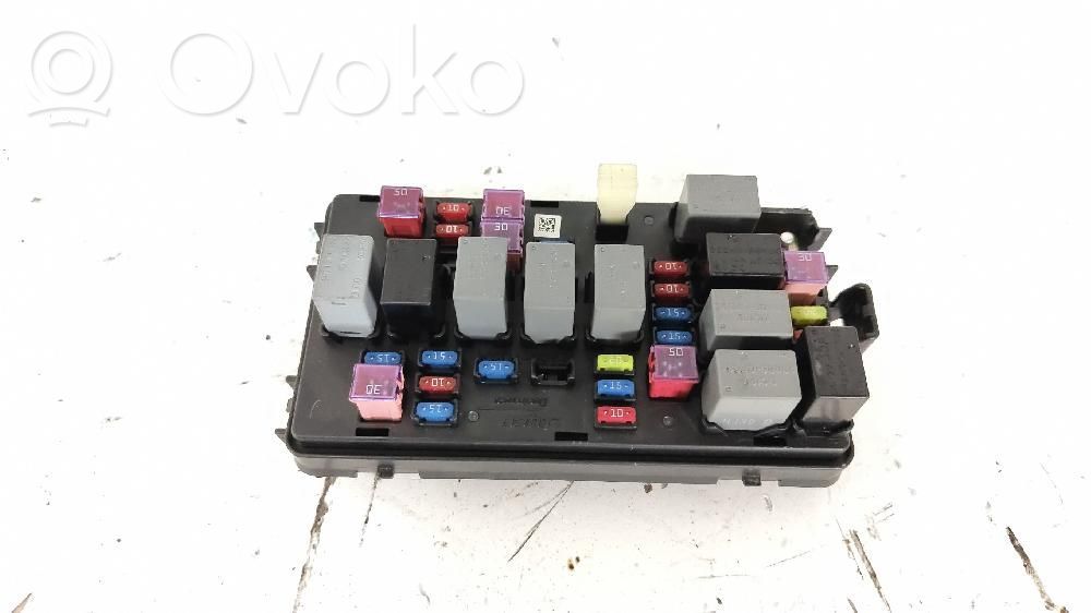 Chevrolet Aveo Drošinātāju kaste (komplekts) 