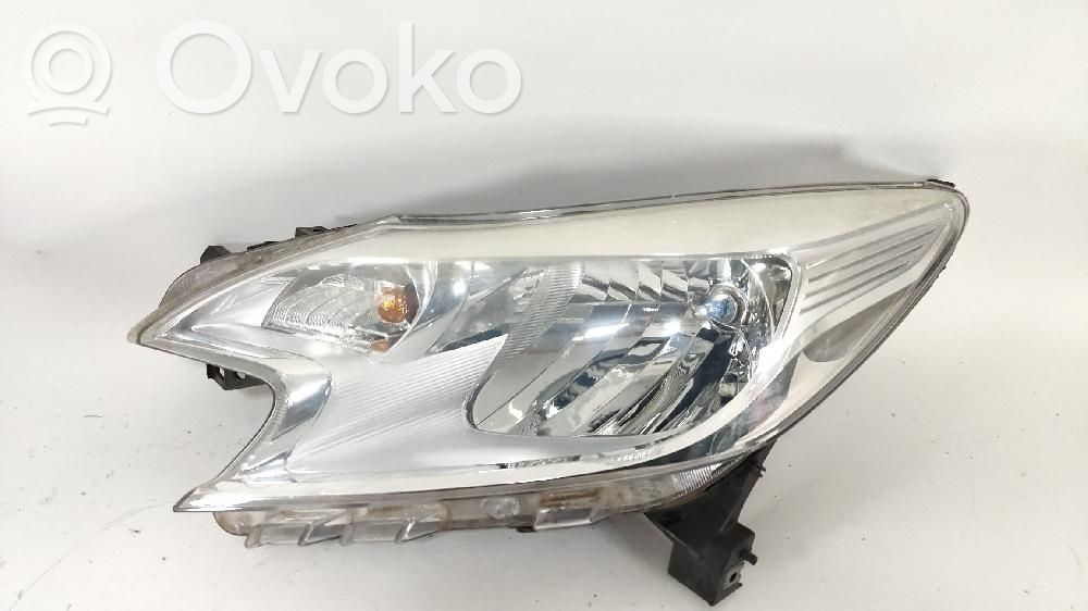 Nissan Note (E12) Headlight/headlamp 